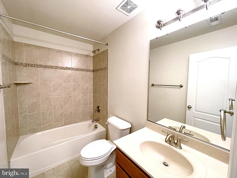 46895 Whittemoore Ct — Photo 20