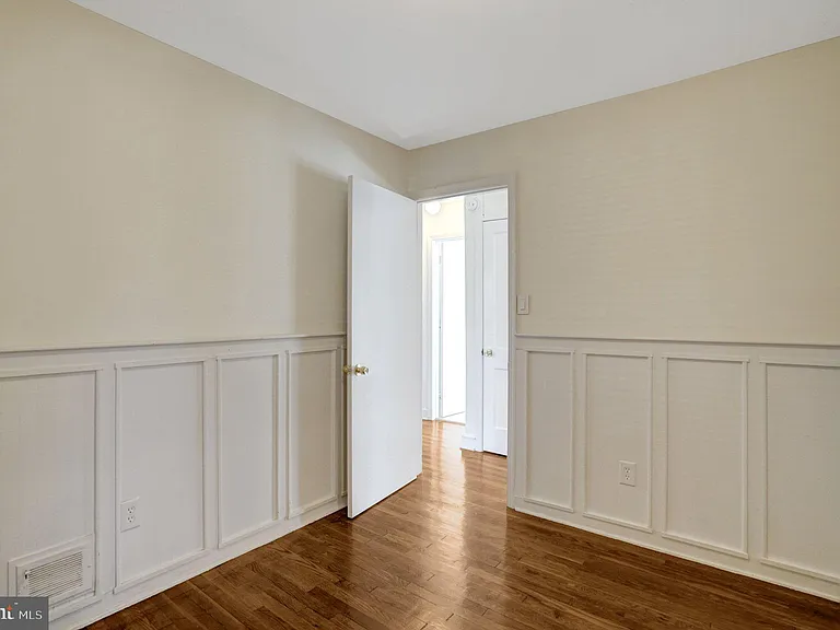 8015 New Market Rd — Photo 15