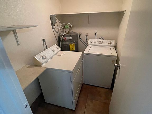 4th image of 6920 Dunsbach Way APT B
