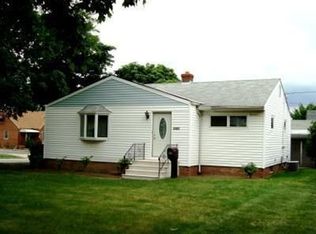 6162 Pearl Rd, Parma Heights, OH 44130