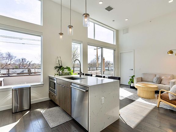 4th image of 1616 S Broadway APT 309