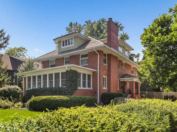 2528 Sheridan Rd, Evanston, IL 60201