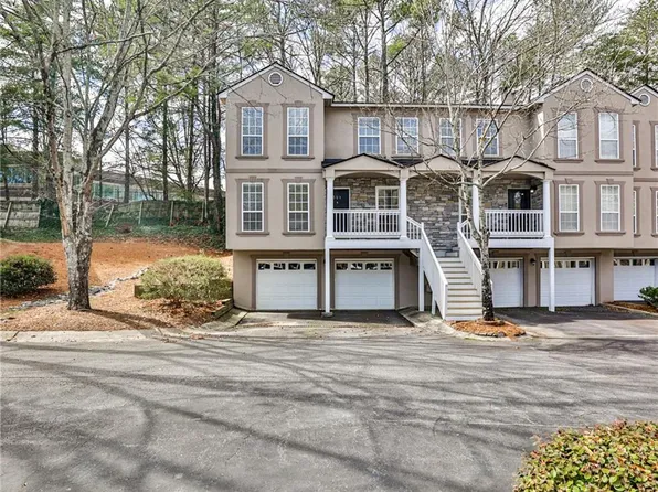 301 Masons Creek Cir, Sandy Springs, GA 30350