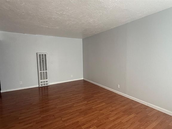 5th image of 519 Branard St APT 10