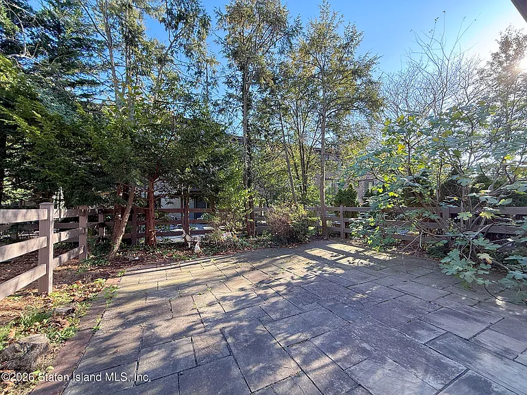 64 Claradon Ln — Photo 17