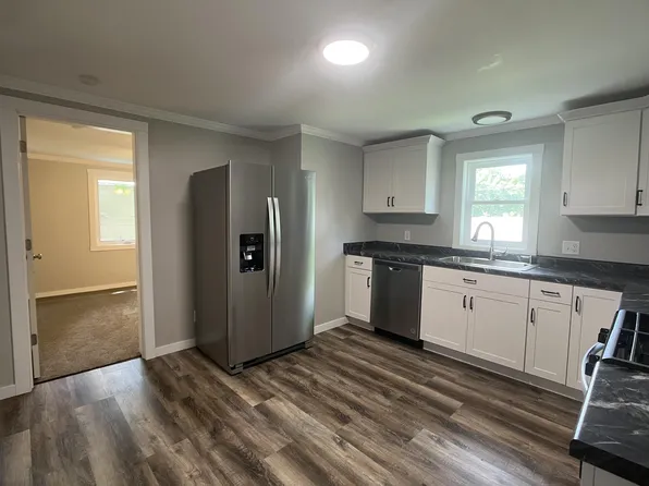 930 S Broadway Ave #1, Albert Lea, MN 56007