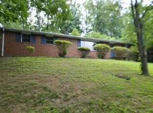 224 S Ridge Rd, Knoxville, TN 37920
