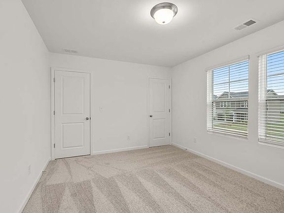 3rd image of 2100 Boxwood Cir S