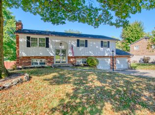 821 Rogers Rd, Villa Hills, KY 41017