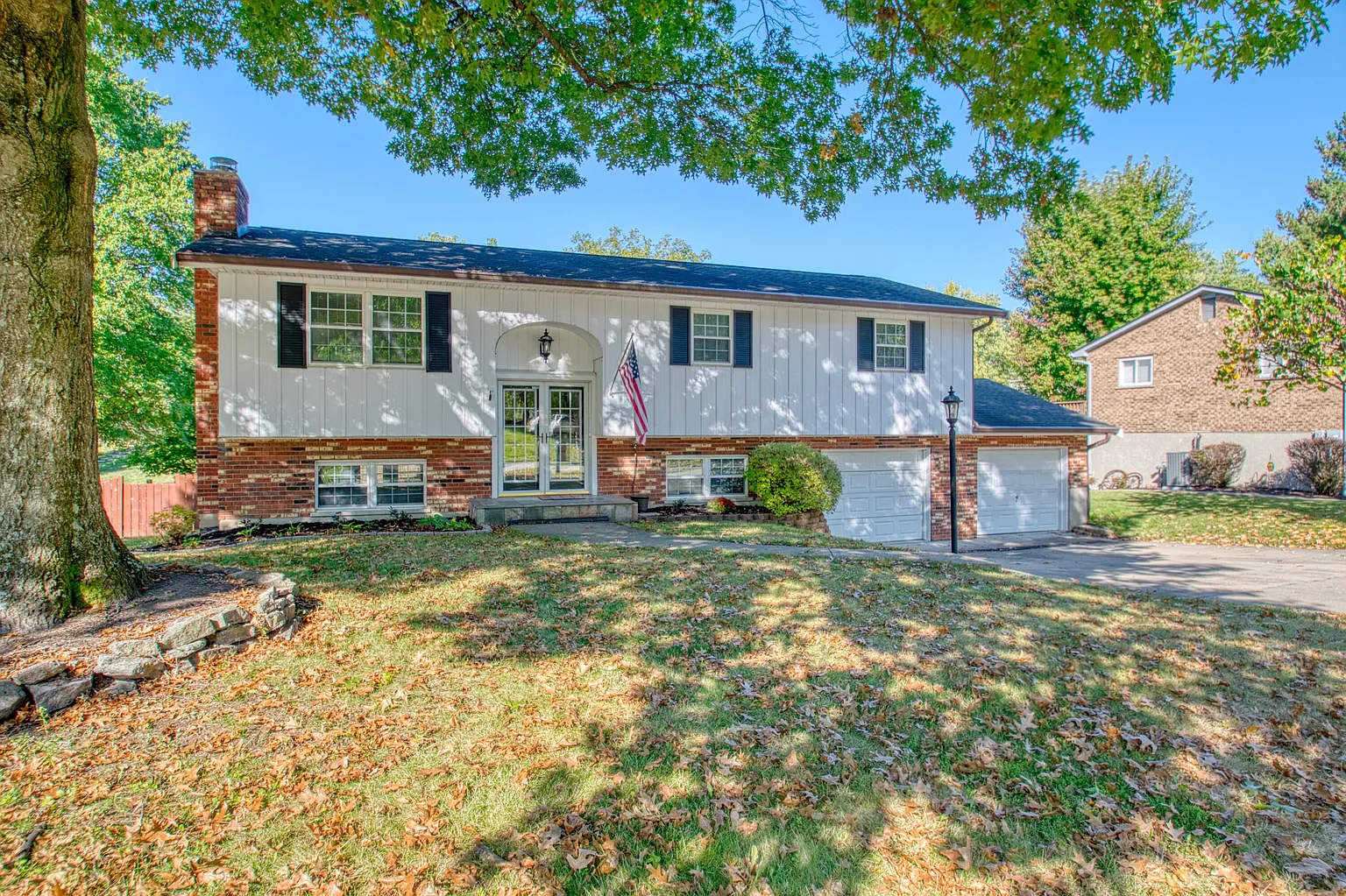 821 Rogers Rd photo 1