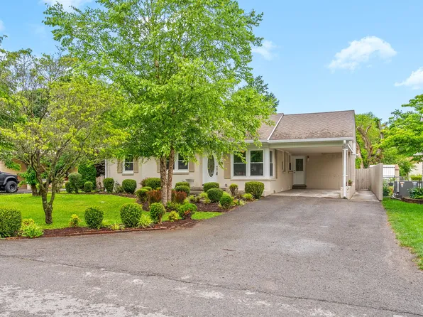 2505 Buckner Dr, Hopkinsville, KY 42240