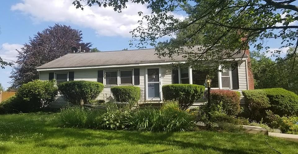 2nd image of 329 West St