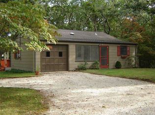 1 Whippoorwill Ln, East Quogue, NY 11946