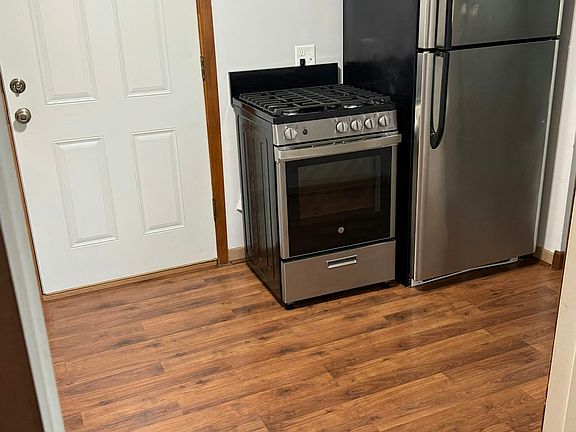 4th image of 120 N Michigan St #2