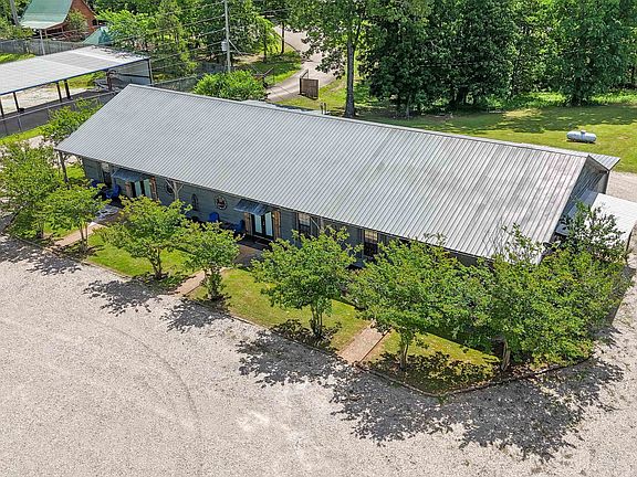 3rd image of 100 Wayson Rd