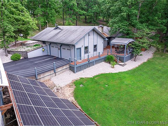 3rd image of 693 Oak Valley Dr