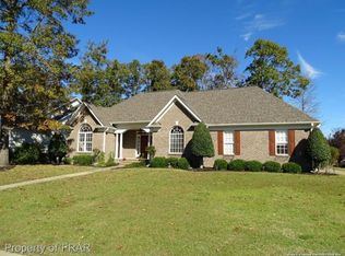 1237 Masterpiece Dr, Hope Mills, NC 28348