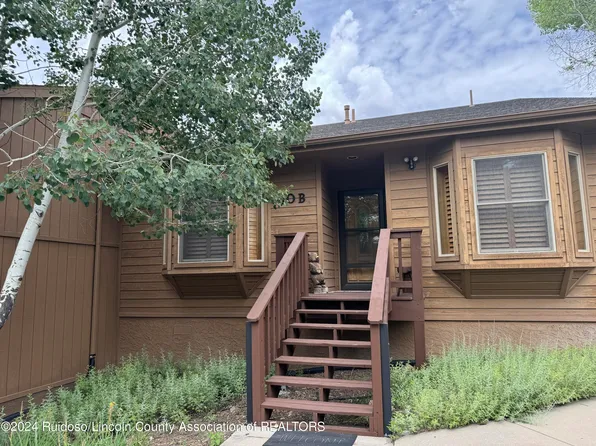 205 Racquet Dr #10B, Ruidoso, NM 88345