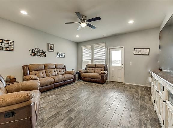 3rd image of 1737 Trace Dr