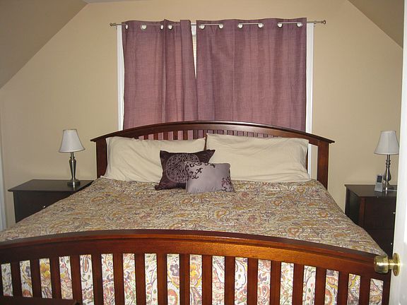 5th image of 133 Leonard Ave
