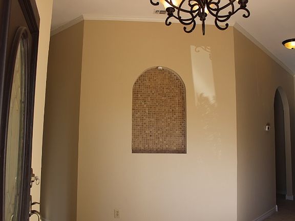 2nd image of 1602 Sherwood Dr