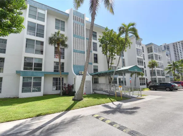 17560 Atlantic Boulevard #215, Sunny Isles Beach, FL 33160