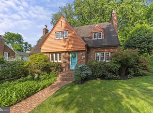 206 Buxton Rd, Falls Church, VA 22046