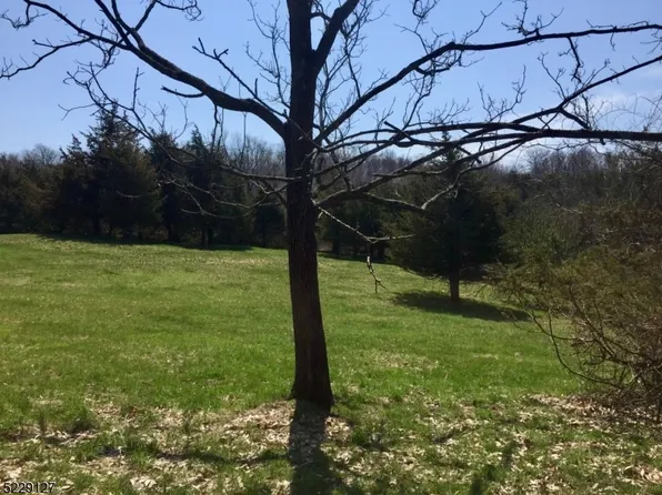 13 Monroe Rd, Lafayette Twp., NJ 07848