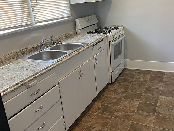 2nd image of 7264 BARBERIE Street