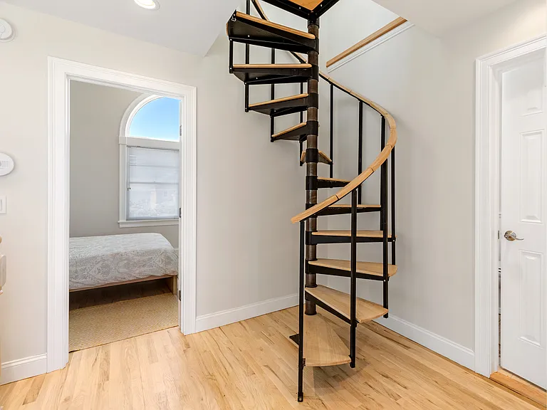 781 Dune Rd — Photo 24