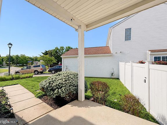 4th image of 45525 Coosan Ct