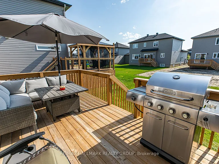 61 Duncanville St — Photo 42
