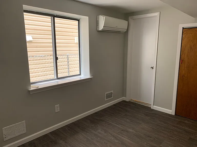 115 Bergen St #1 — Photo 19