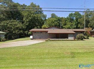 208 Tabor Rd, Gadsden, AL 35904