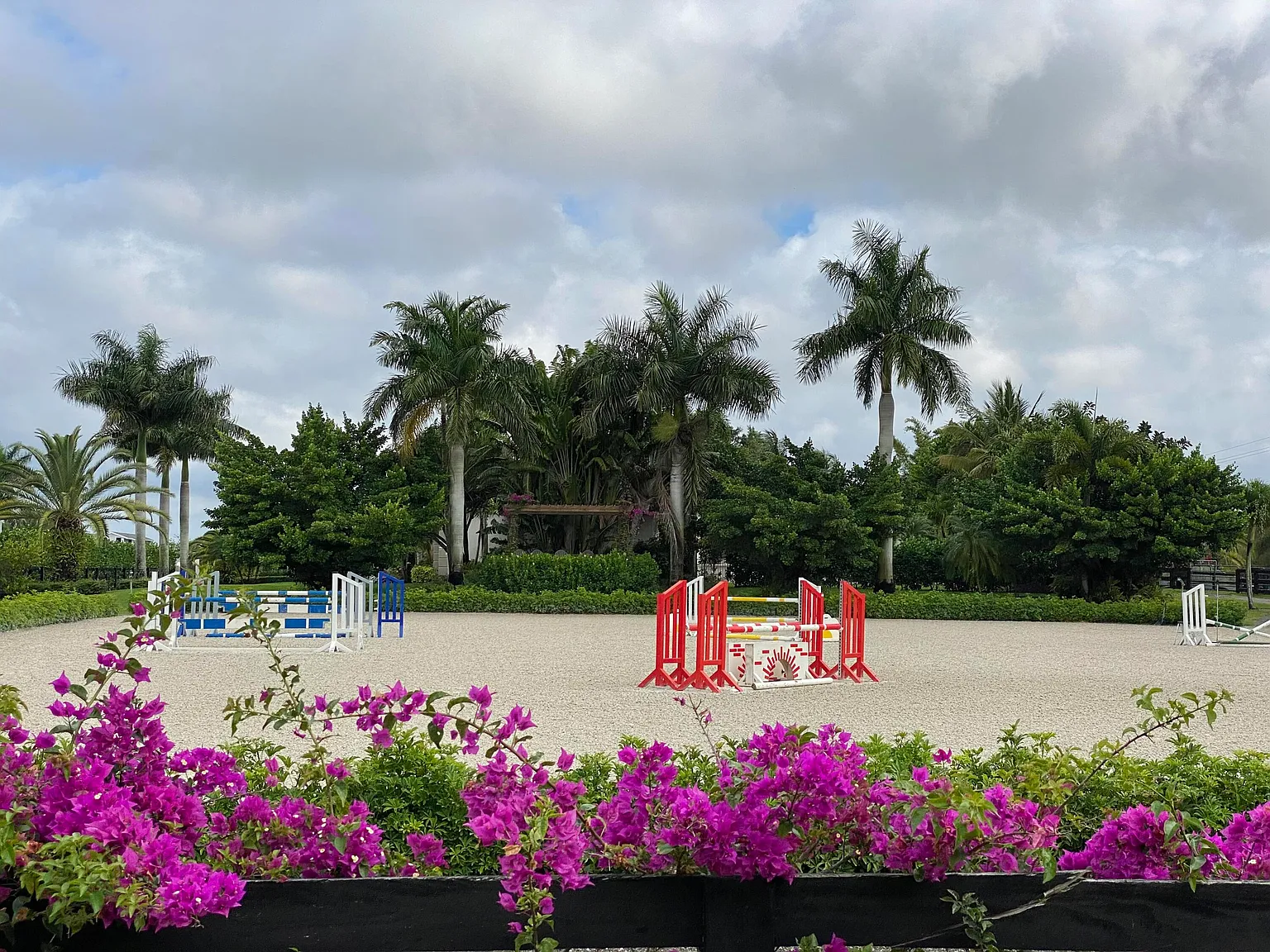 2 bed, 1.0 bath, 4350 sqft, $2,000 — Photo 3