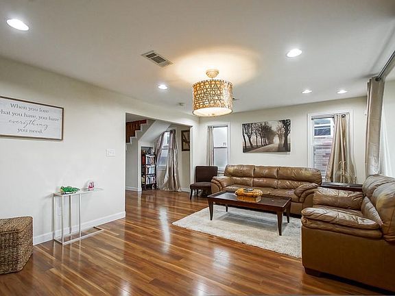 3rd image of 5433 Vermillion Blvd