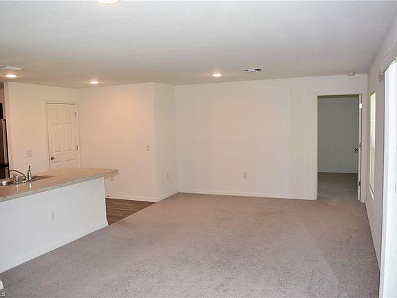 4th image of 4055 Union Ln