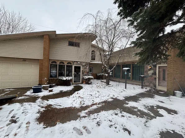 7949 Pine St, Taylor, MI 48180