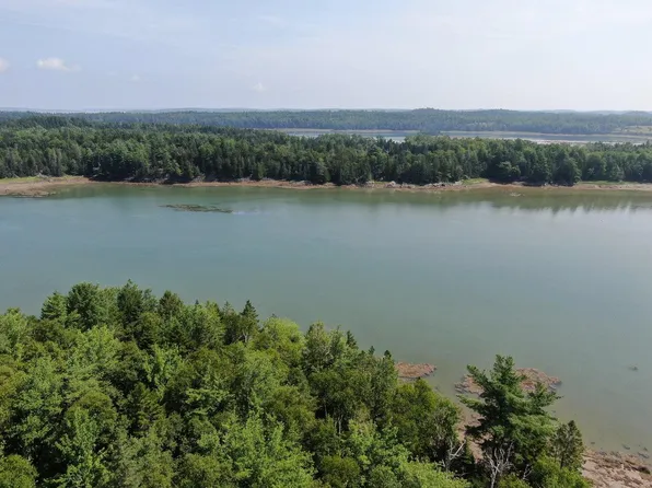 M40L28 Coffins Neck Road, Lubec, ME 04652