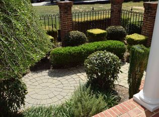 12704 Topiary Ct, Raleigh, NC 27614