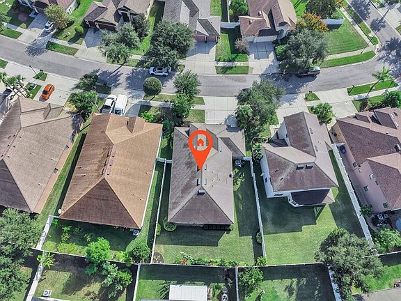2nd image of 7109 Spindle Tree Ln