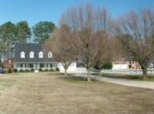 1429 Signal Point Rd, Guntersville, AL 35976