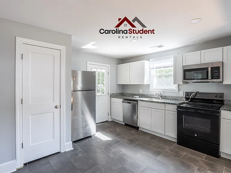 1637 Elmtree Rd — Photo 8