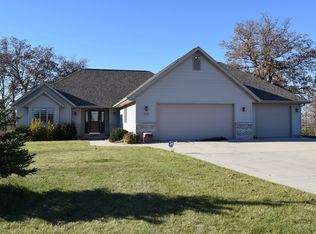 N3998 Hickory Twin Ln, Eden, WI 53019