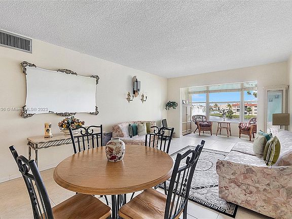 5th image of 2950 W Sunrise Lakes Dr #307