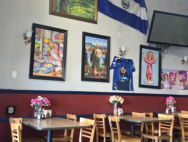 Salvadorian food nearby
