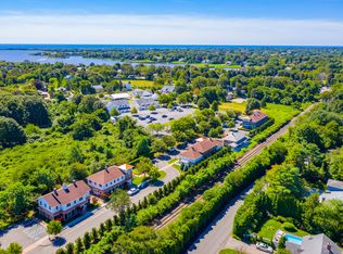 50 Station Rd BUILDING 2-1, Water Mill, NY 11976