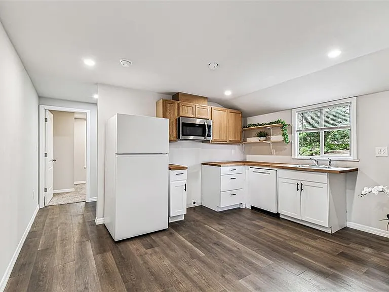 1006 E 26th Ave #1 — Photo 16