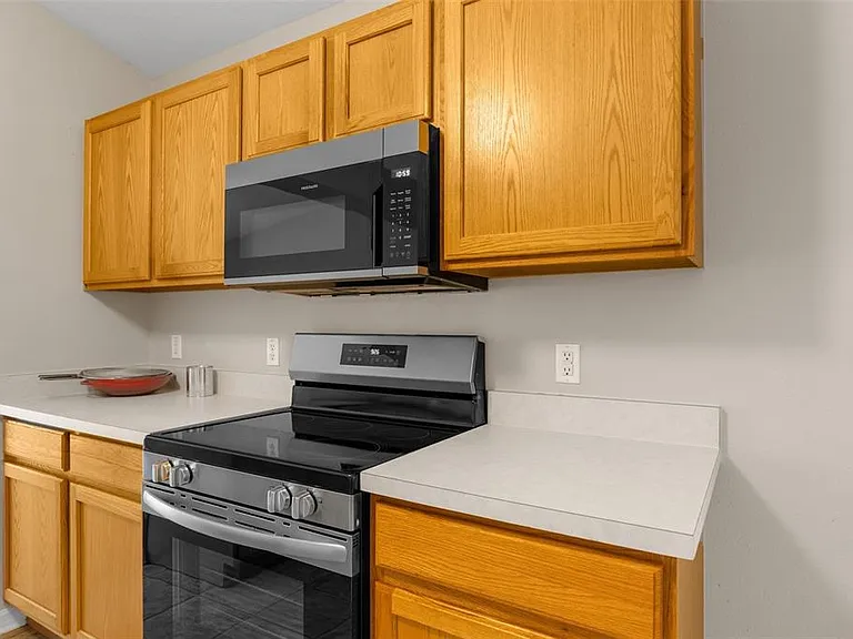 3220 Bellericay Ln — Photo 4