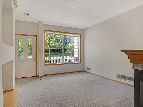 5th image of 13925 52nd Ave N APT 1107